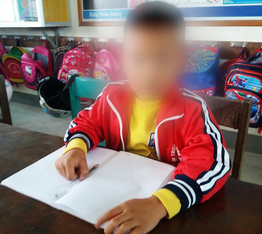 Vụ cô giáo tát học sinh lớp 1 nhập viện ở Quảng Bình: Công an vào cuộc - 1