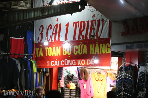 Hà Nội: Các shop thời trang ồ ạt giảm giá sốc đón Tết - 3