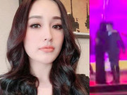 Đời sống Showbiz - Mai Phương Thúy lên sân khấu ôm Noo Phước Thịnh đang hát: Sự thật ngã ngửa