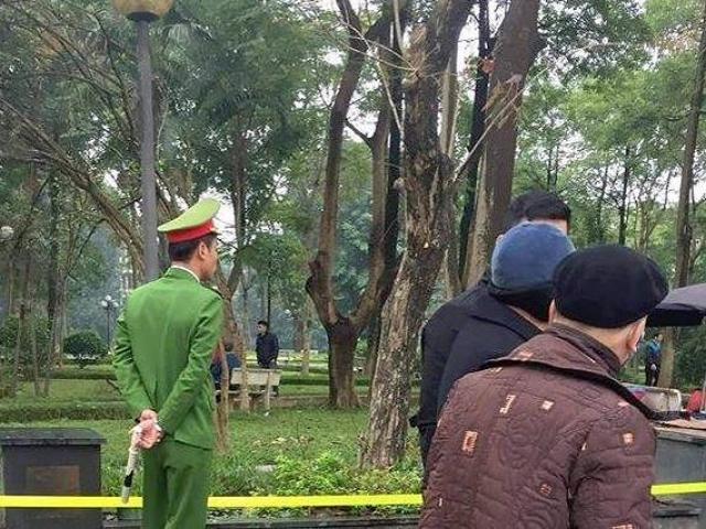 Tin mới vụ người phụ nữ tử vong bất thường trong vườn hoa ở Hà Nội