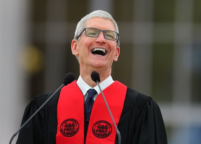 CEO Apple nhận lương cao gấp hơn 280 lần nhân viên - 1