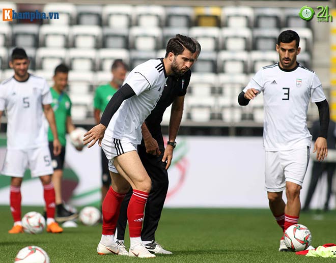 Tuyển thủ Iran cực sung trước cuộc so tài thầy trò Park Hang Seo - 10