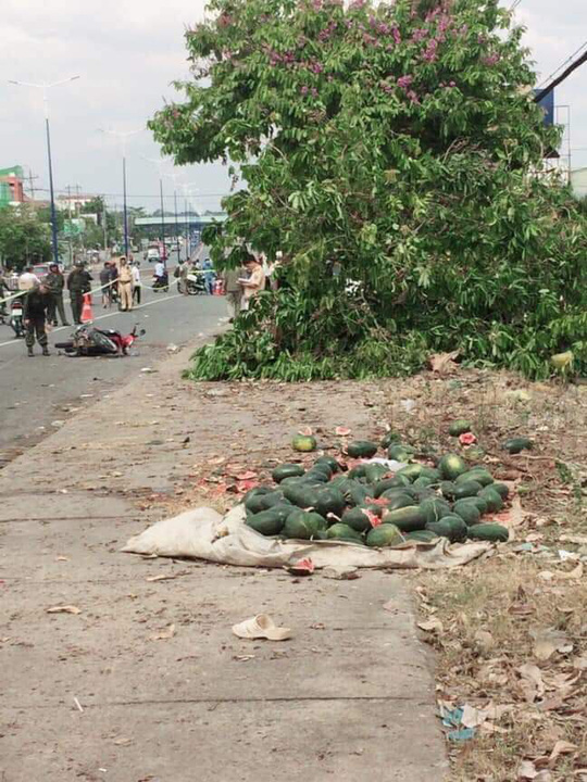 Điều tra nghi án ô tô đua tốc độ tông chết người bán dưa hấu lề đường - 2