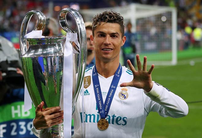 Real và kỷ nguyên vàng Ronaldo: Vẫn còn kém xa so với thời Di Stefano - 1
