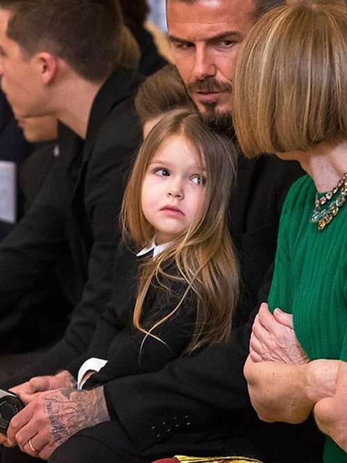 Mới 7 tuổi, công chúa út nhà Beckham đã được tới spa cao cấp làm da - 1