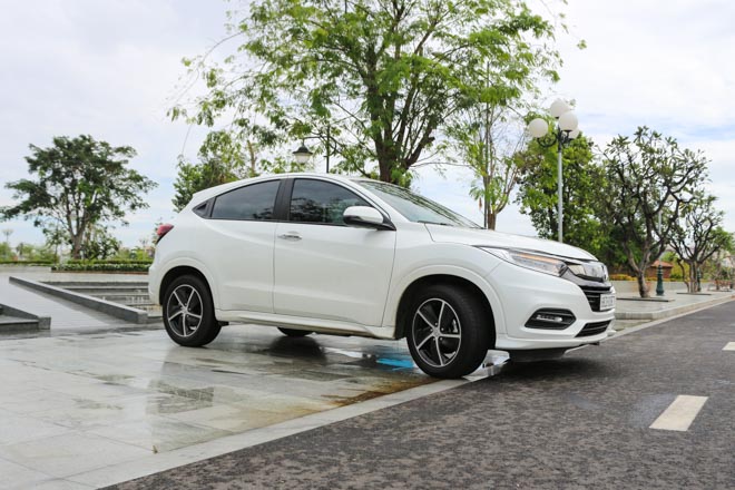 Đánh giá Honda HR-V 2018: Mẫu subcompact đáng tiền trong phân khúc - 13