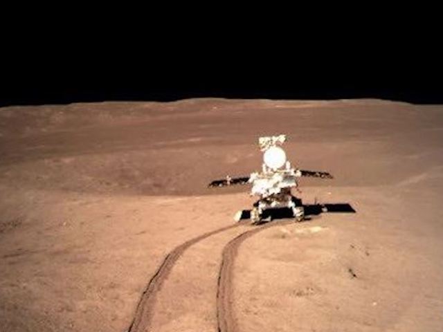 Trung Quốc tiết lộ NASA đã từng ngỏ ý mượn phi thuyền lên mặt trăng