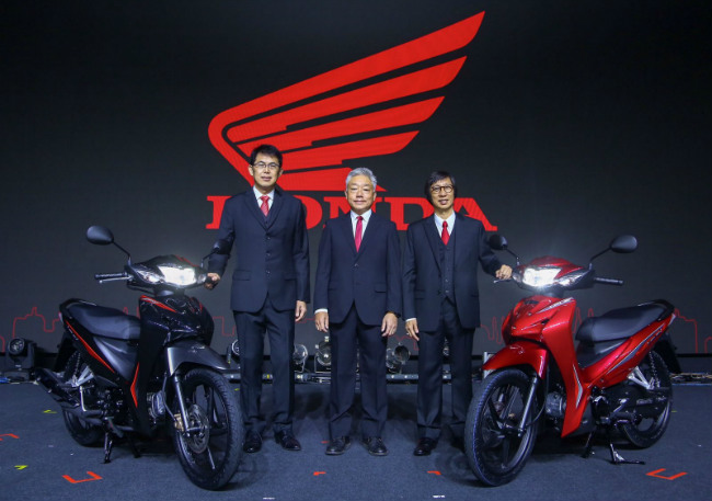 2019 Honda Wave 110i ra mắt tại Thái Lan với giá khởi điểm 36.500 baht &#40;26,57 triệu VNĐ&#41;, và khởi bán từ ngày 17/1/2019.