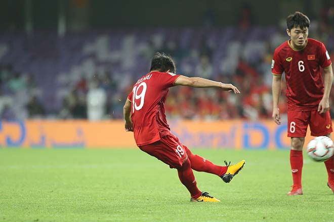 Quang Hải đưa ĐT Việt Nam vào vòng 1/8 Asian Cup: Quả bóng vàng tuyệt đỉnh - 1