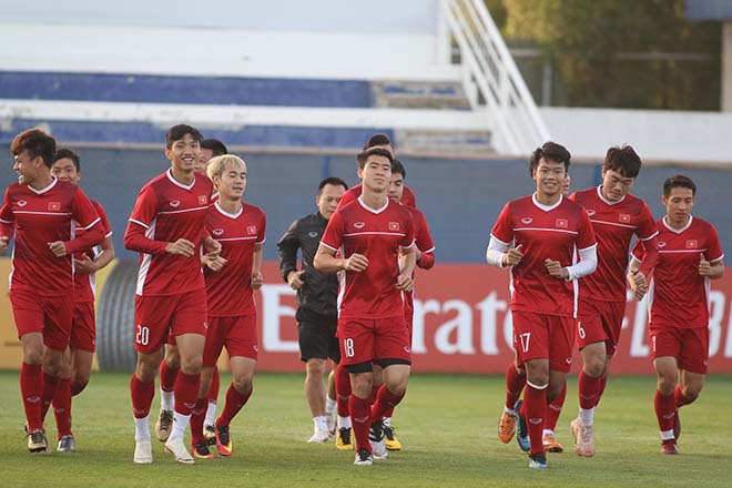 Tin nóng Asian Cup 19/1: 2 SAO Thái Lan đủ sức quật ngã Trung Quốc là ai? - 3