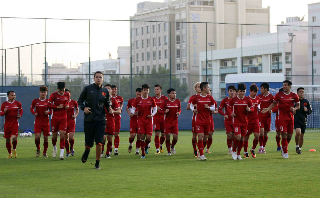 Tin nóng Asian Cup 19/1: 2 SAO Thái Lan đủ sức quật ngã Trung Quốc là ai? - 2