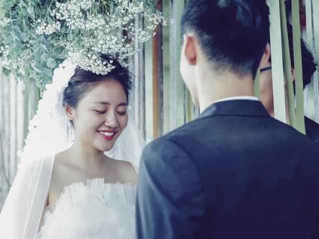 Văn Mai Hương hóa cô dâu gợi cảm khi chủ động cầu hôn bạn trai