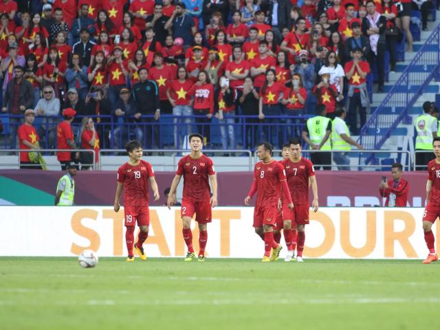 Loạt 11m vỡ tim: ĐT Việt Nam đoạt vé tứ kết đầu tiên Asian Cup
