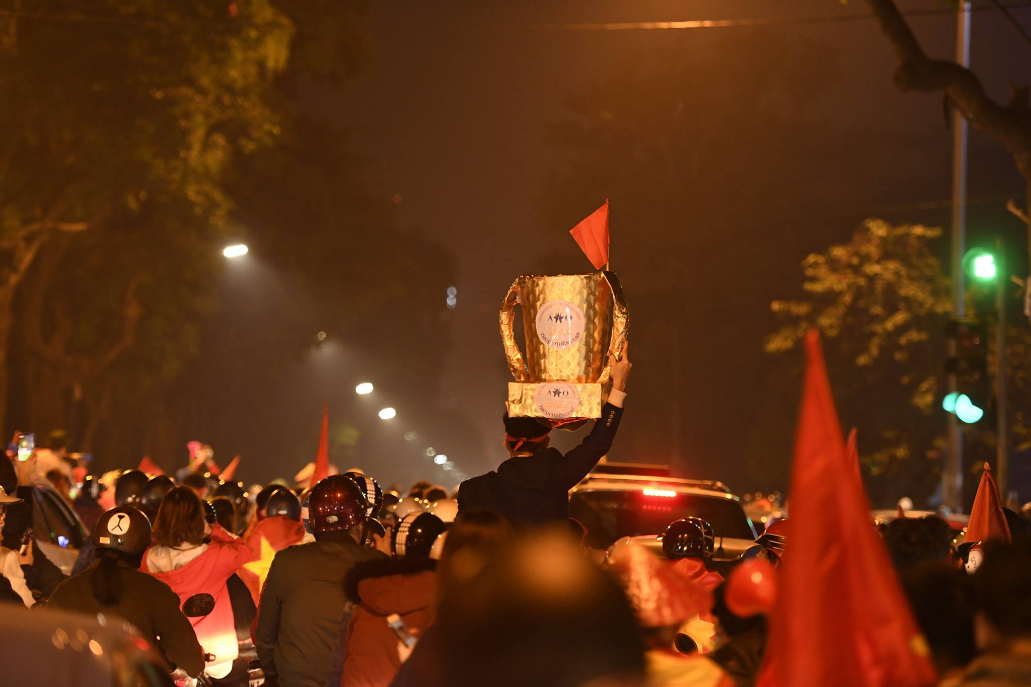 Việt Nam vào tứ kết Asian Cup 2019: Tết đến sớm với hàng triệu người Việt - 2