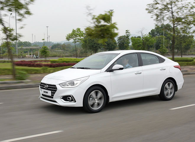 Bảng giá xe Hyundai 2019 - Mua xe Hyundai SantaFe phiên bản mới với mức giá ưu đãi - 4