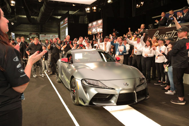 Toyota Supra 2020 đầu tiên được bán đấu giá với con số 2,1 triệu đô - 4