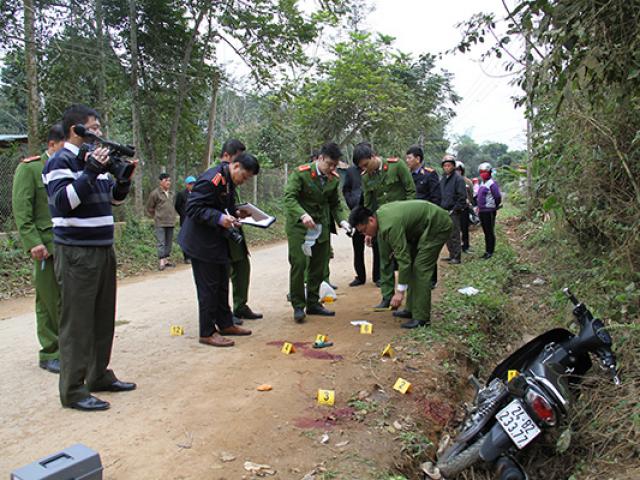 Đang đi đường, bị đâm vô cớ, một bé 4 tuổi tử vong