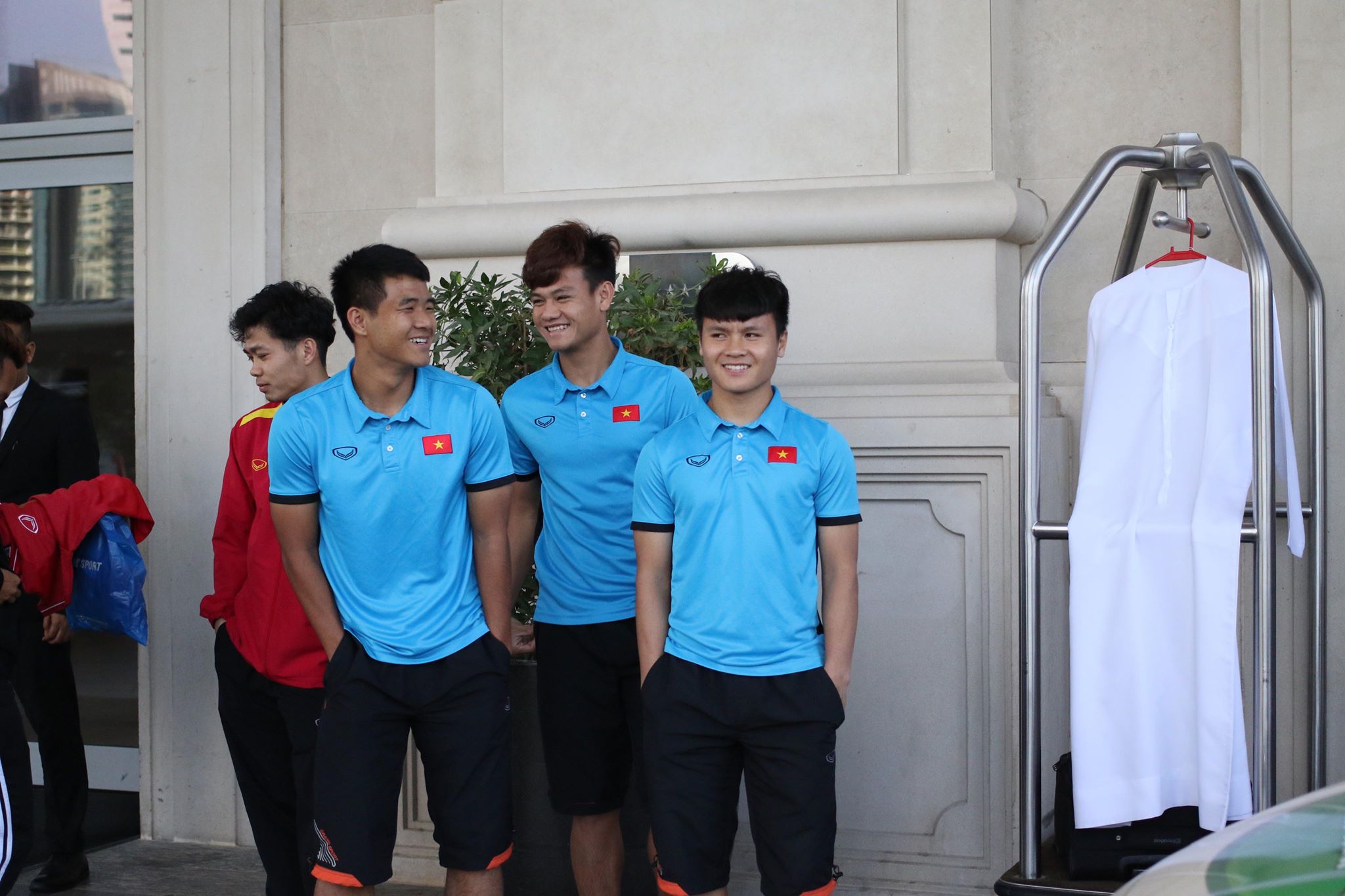 Trước trận Tứ kết, tuyển Việt Nam được ở khách sạn sang trọng bậc nhất &#34;xứ sở dát vàng&#34; - 1