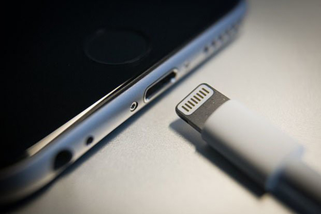 Phản ứng trái chiều trước tin iPhone sắp hỗ trợ sạc USB-C - 1
