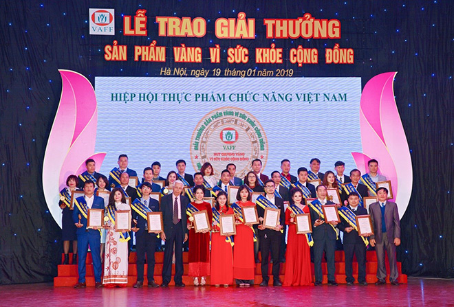 Heroperfect & Triselan &#34;vinh dự nhận danh hiệu Sản phẩm Vàng & huy Chương Vàng vì sức khỏe&#34; - 1