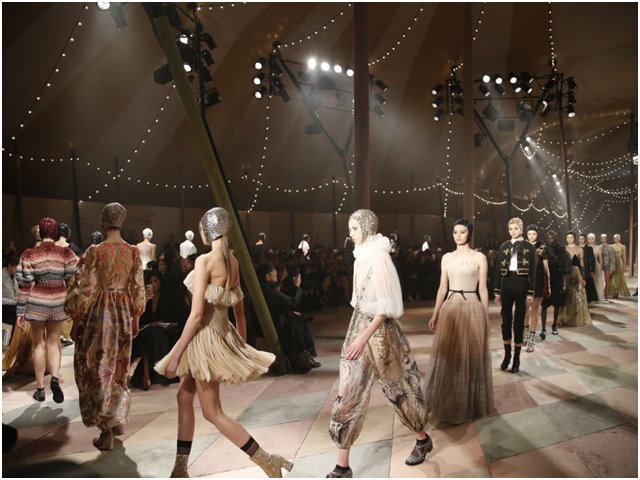 Dior đã có BST haute couture xuất sắc nhất trong 5 năm gần đây!