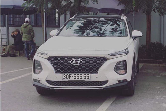 Hàng loạt xe Hyundai SantaFe 2019 bốc được biển số ngũ quý, tứ quý, số gánh - 1