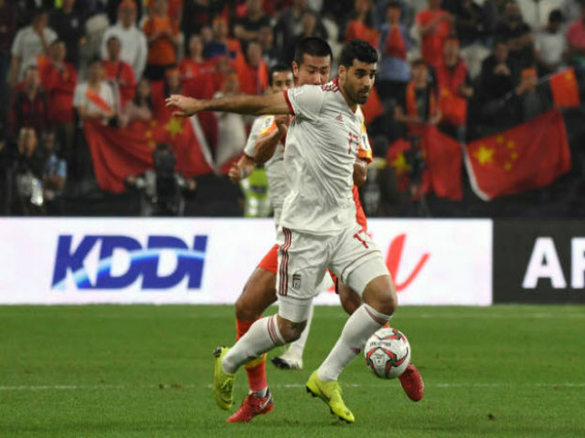 Asian Cup, Trung Quốc - Iran: Thảm họa phòng ngự & 3 đòn đắng ngắt