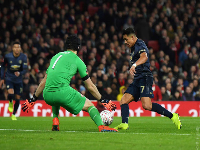 Arsenal - MU: Đôi công hấp dẫn, choáng váng 2 phút 2 bàn