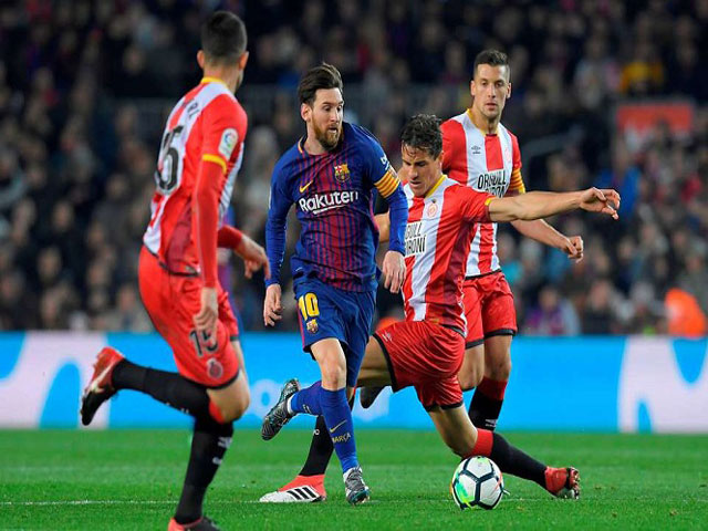 Girona - Barcelona: Trút giận lên hàng xóm ”tí hon”