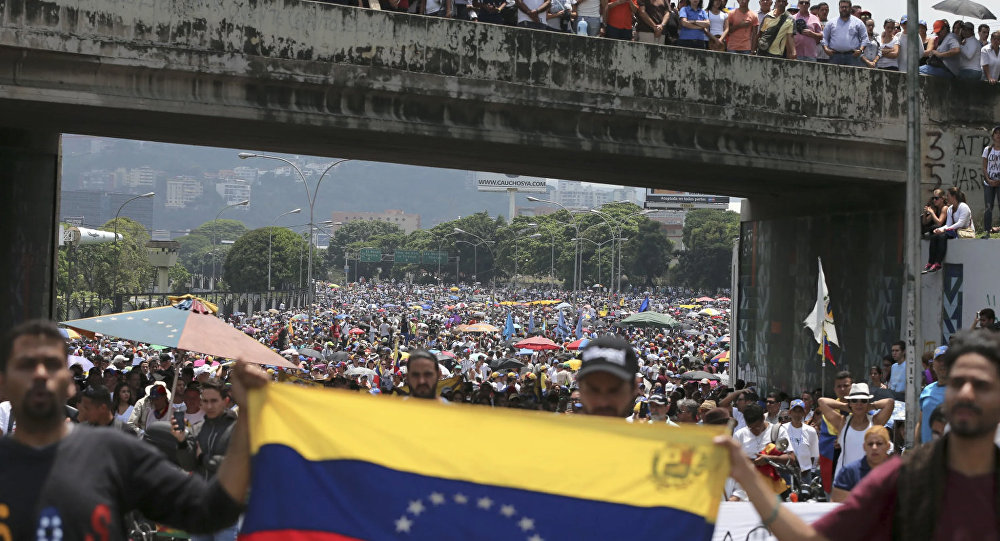 Sỹ quan quân sự cấp cao đào ngũ, Venezuela nói gì? - 2