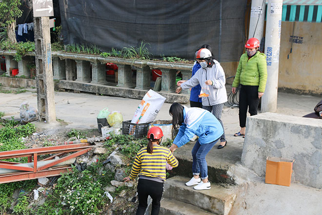 Ngày ông Táo về trời, “ngả mũ” thán phục hành động này của các bạn trẻ - 12