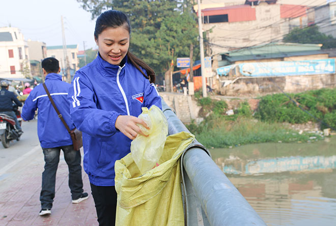 Ngày ông Táo về trời, “ngả mũ” thán phục hành động này của các bạn trẻ - 14