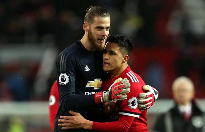 “Siêu bom tấn” MU: De Gea khiến Sanchez bị bán, lộ điểm đến “thiên đường” - 1