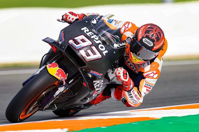 Đua xe MotoGP: Ducati theo chân Ferrari ra mắt &#34;chiến mã mới&#34; - 5