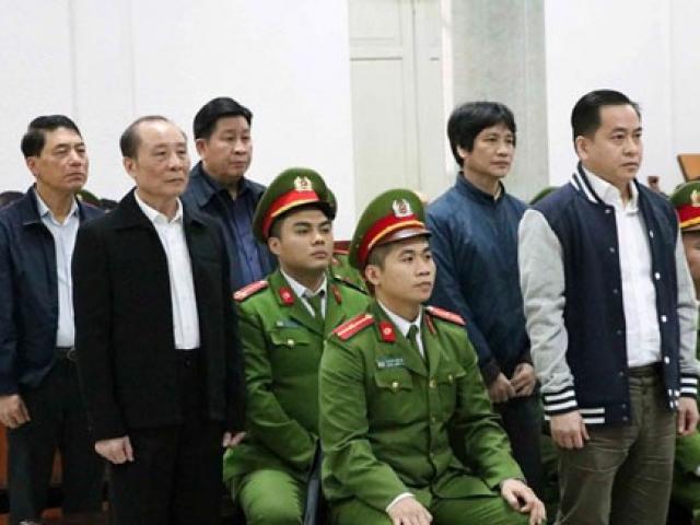 2 cựu thứ trưởng Trần Việt Tân, Bùi Văn Thành bị đề nghị từ 30 tháng đến 42 tháng tù