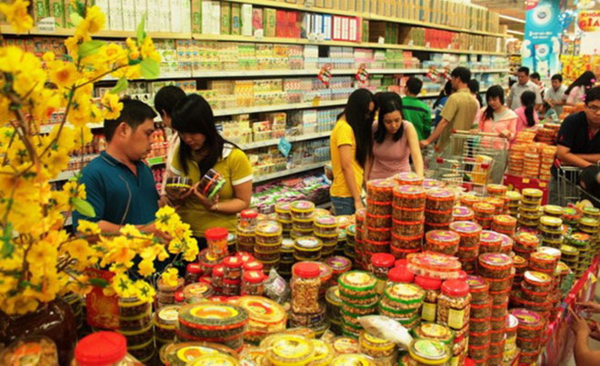 Thưởng ít cũng chẳng sao khi tiêu dùng không còn là gánh nặng dịp Tết về - 1