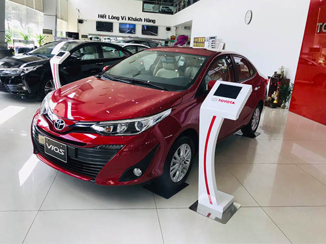 Giá xe Toyota Vios 2019 - Mua xe Toyota Vios giảm giá sốc trong năm