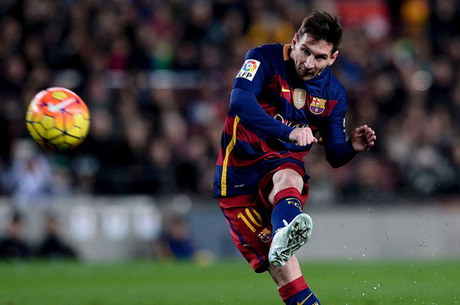 Messi vẫn là &#34;Siêu nhân&#34;: 1 tháng hạ gục 5 cột mốc không tưởng - 1