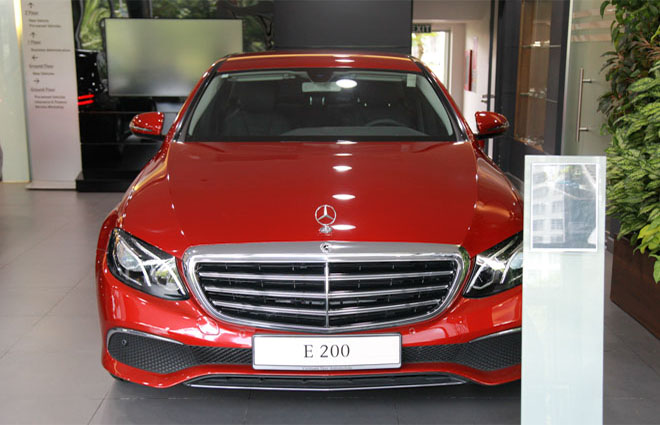 Mua xe Mercedes E200, E250, E300 2019 giá tốt nhất trên thị trường - 1