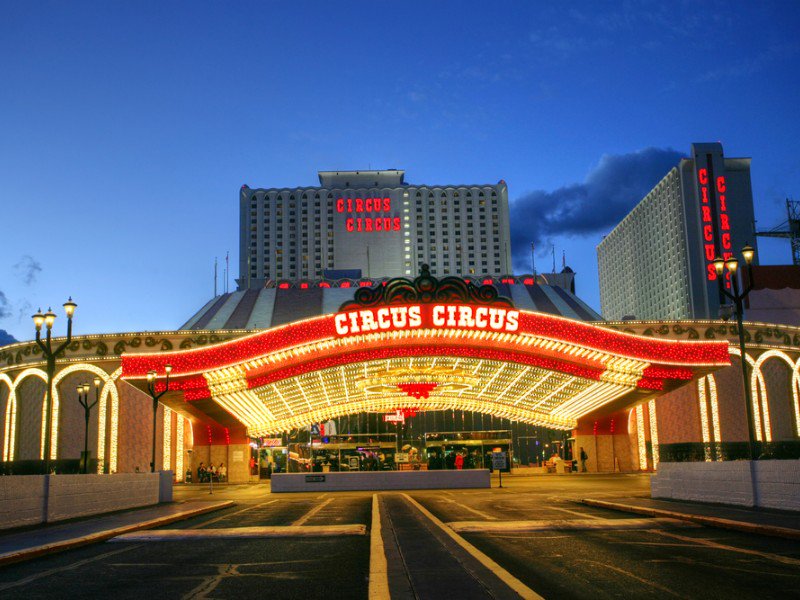 Top khách sạn xa hoa nhất Las Vegas khiến du khách tròn mắt - 1