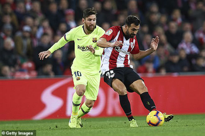 Messi siêu sao hóa vô hình: Báo thân Barca tố trọng tài tiếp tay Real - 1