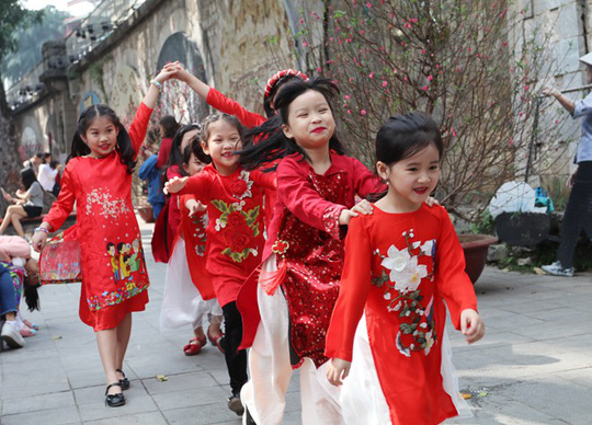 Vì sao miền Bắc nắng nóng như mùa hè dịp Tết Kỷ Hợi 2019? - 1