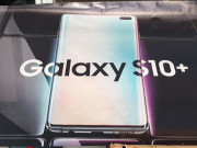 Dế sắp ra lò - Samsung Galaxy S10+ hiện nguyên hình, iPhone XS Max &quot;tuổi gì&quot;?