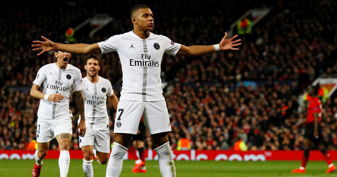 PSG hạ đẹp MU: Nỗi kinh hoàng Mbappe, Rashford còn kém xa - 1