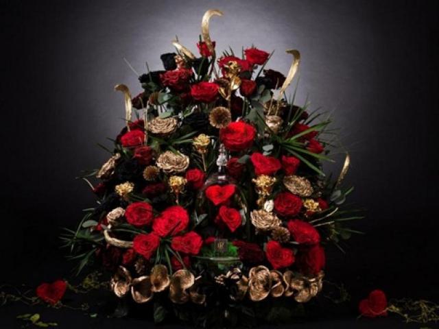 Quà Valentine siêu đắt: Bó hoa gần 598 triệu đồng