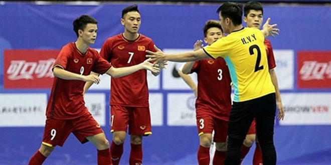 6 cầu thủ VN đi Tây Ban Nha tập huấn săn suất World Cup là ai? - 2