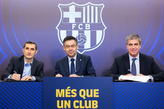 Barca gia hạn với HLV Valverde: Cùng Messi mộng bá chủ Champions League - 1
