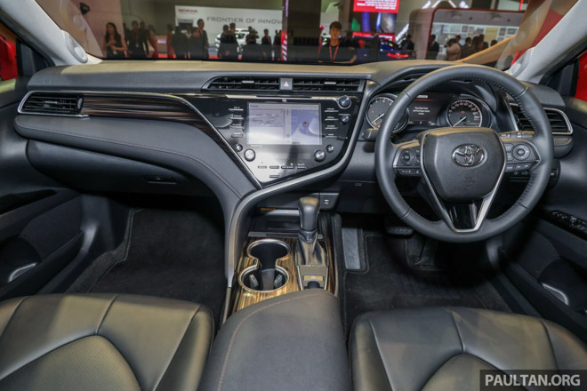 Cập nhật giá lăn bánh xe Toyota Camry 2019 mới nhất tại đại lý - 10