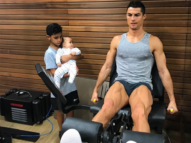 Bên cạnh đó, rau xanh cũng là thành phần được ưu tiên trong chế độ ăn của CR7.&nbsp;