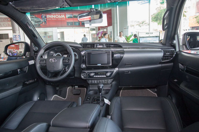 Giá lăn bánh xe Toyota Hilux 2019 cập nhật mới nhất tại đại lý - 8